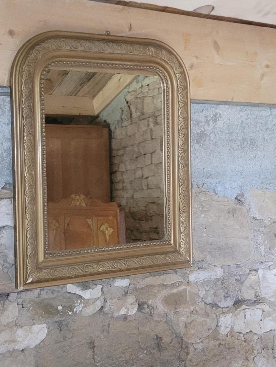 Nuit Insolite, Chambre Au Dessus D'Une Etable La Chapelle-Themer Zewnętrze zdjęcie