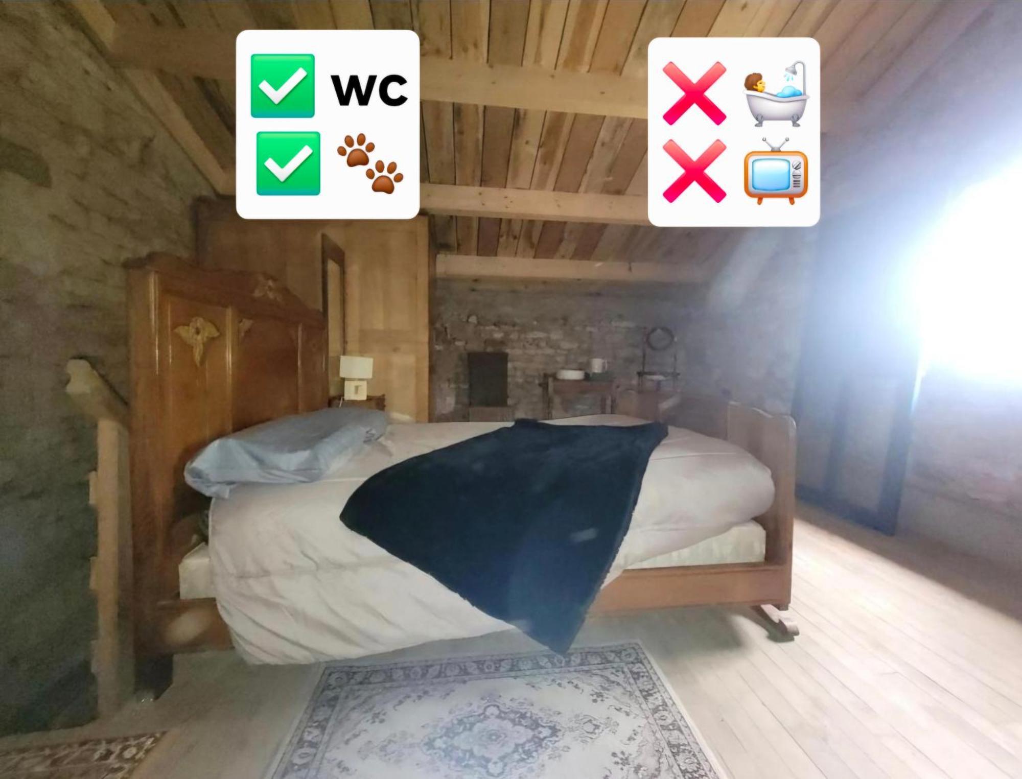 Nuit Insolite, Chambre Au Dessus D'Une Etable La Chapelle-Themer Zewnętrze zdjęcie